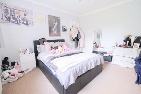 50 Elmtree Road, Sutton Coldfield, B74 3RX