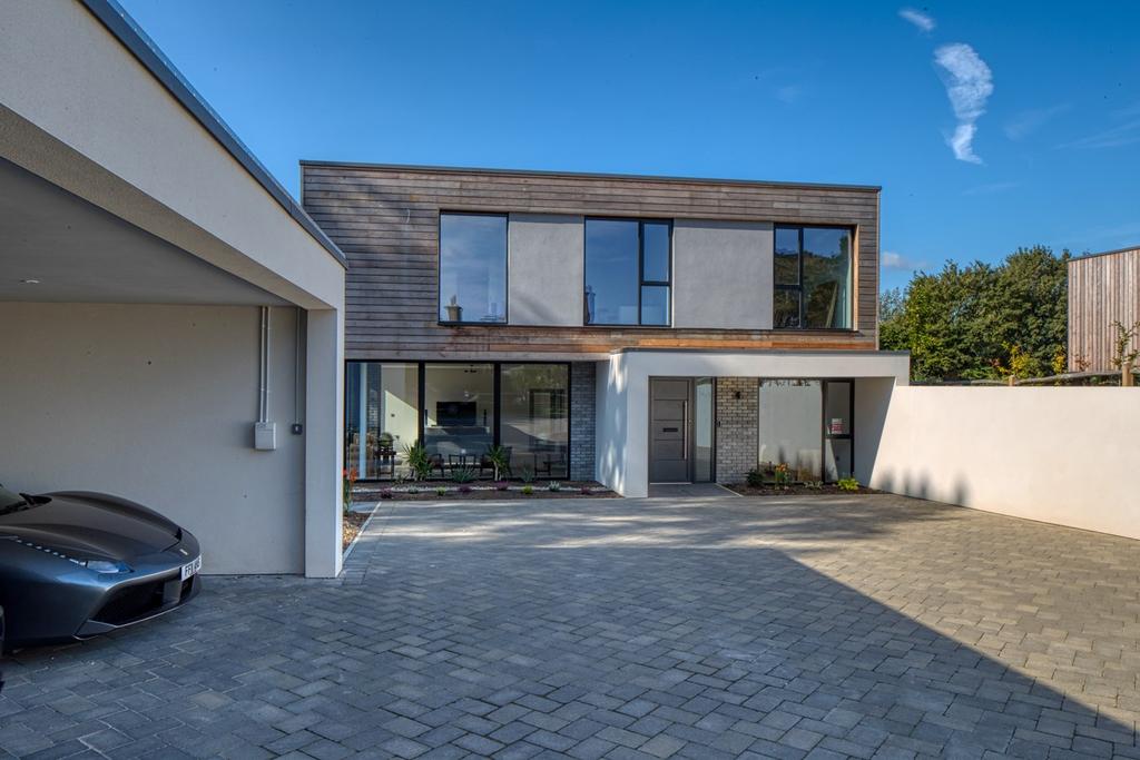 Wingate Lane, Long Sutton, Hook, RG29 5 bed detached house - £1,950,000
