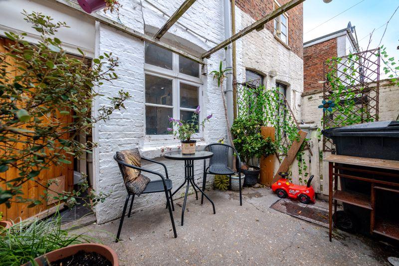 Courtyard Garden
