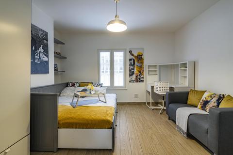 Studio to rent - St. James's Street , City Centre, Nottingham