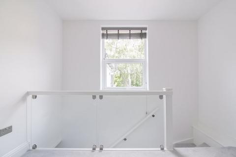 1 bedroom apartment to rent, Church Road, Redfield