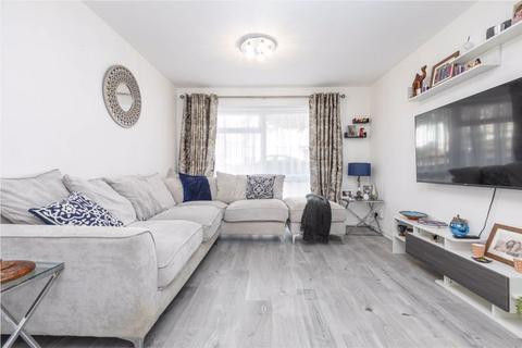 2 bedroom flat for sale, Middleton Avenue, Greenford