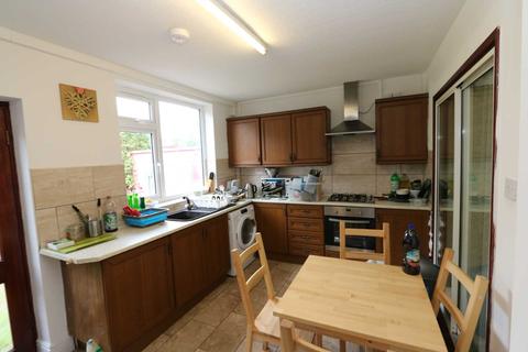 5 bedroom house to rent - Walsgrave Road - 5 bedroom 5 bathroom, professional home fully furnished, WIFI & bills included - NO FEES