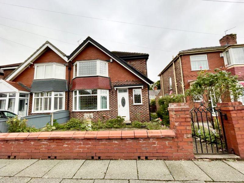 Dorchester Road, Swinton, Manchester 3 bed semidetached house £200,000