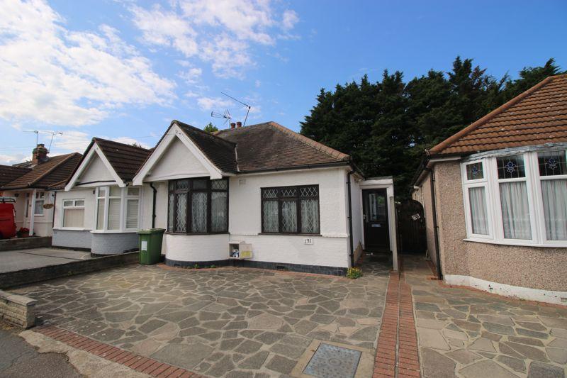 Howard Road, Upminster 2 bed semidetached bungalow £450,000