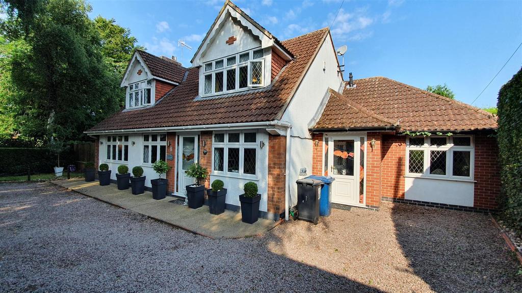 Wharf Lane, Radcliffe-On-Trent 4 bed detached house - £650,000