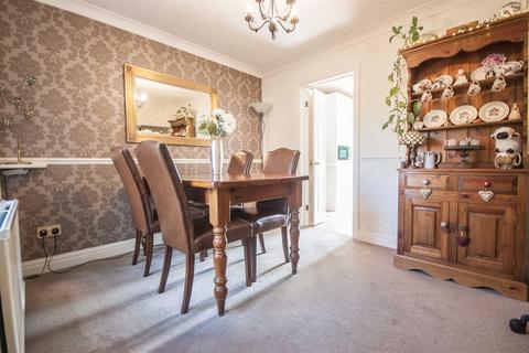 16 Palmers Croft, Chelmsford, CM2 6SR