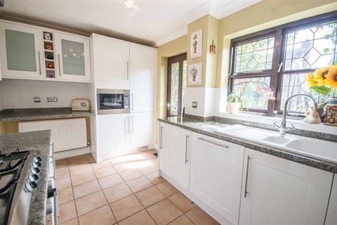 16 Palmers Croft, Chelmsford, CM2 6SR