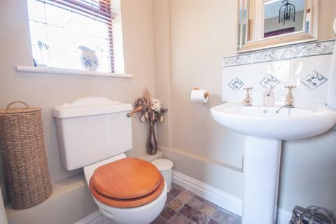16 Palmers Croft, Chelmsford, CM2 6SR