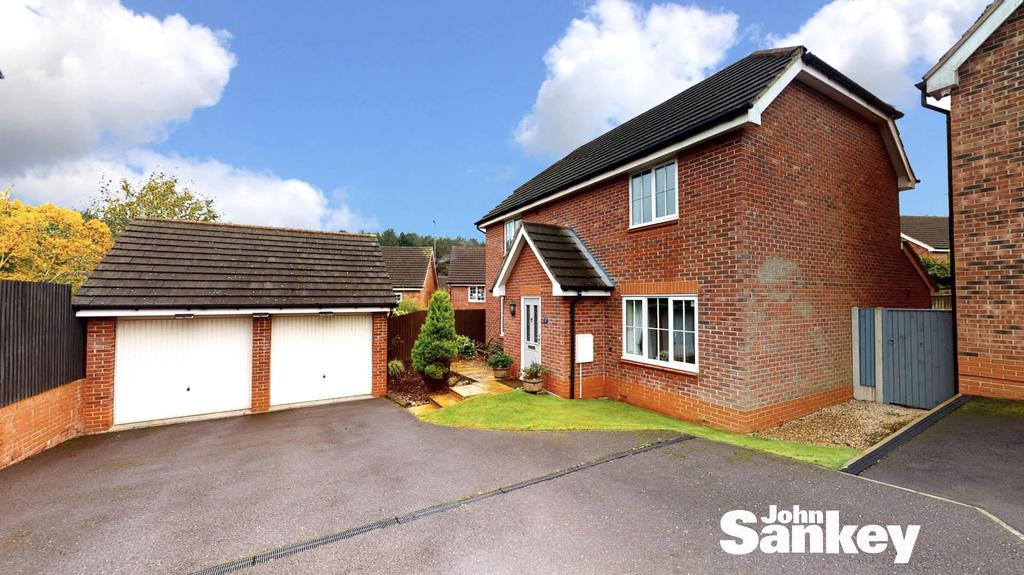 Emmerson Drive, Clipstone Village, Mansfield 4 bed detached house £