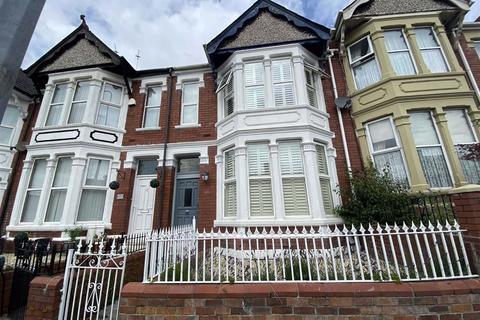 203 Gladstone Road, Barry, CF62 8NB