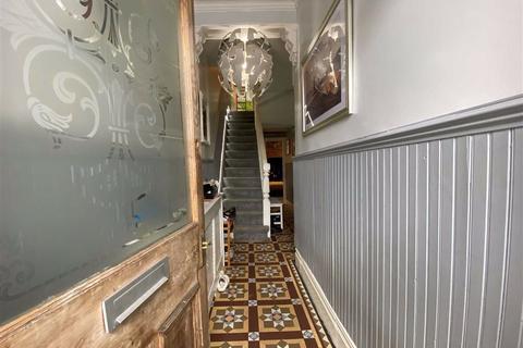 203 Gladstone Road, Barry, CF62 8NB