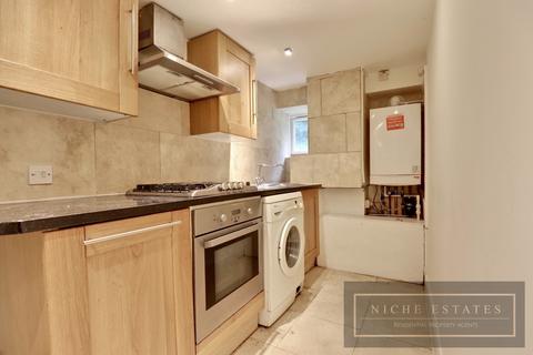 1 bedroom apartment to rent, Crescent Road, Crouch End, London, N8 - COMMUNAL GARDEN