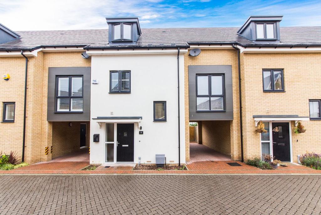 Fairlawn Crescent, Greenhithe 4 bed terraced house £475,000