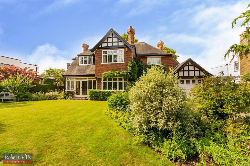 Hallams Lane, Chilwell, Nottingham 4 bed detached house £825,000