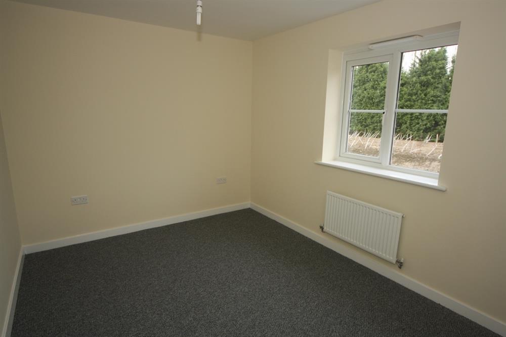 Slate Drive, Burbage 2 bed detached house £700 pcm (£162 pw)