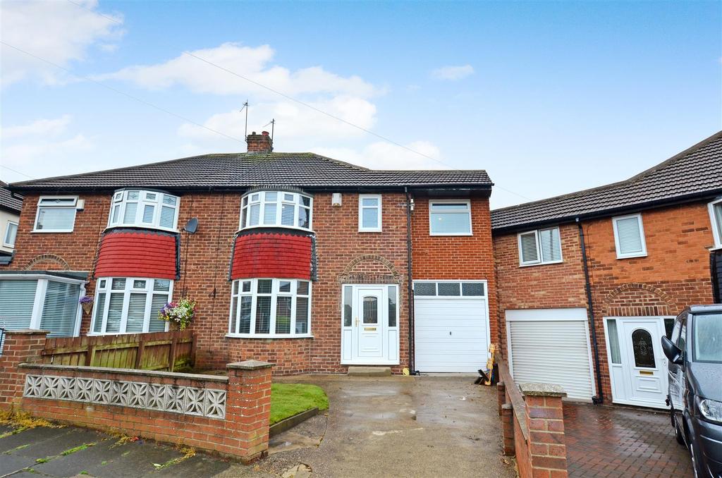 Hawes Court, Seaburn Dene, Sunderland 4 bed semidetached house £265,000