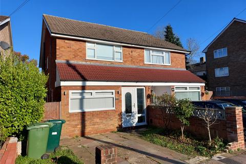 17 New Park Road, Ashford, TW15 1EG