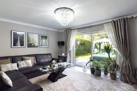 17 New Park Road, Ashford, TW15 1EG