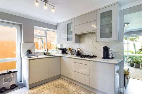17 New Park Road, Ashford, TW15 1EG