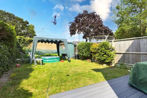 17 New Park Road, Ashford, TW15 1EG