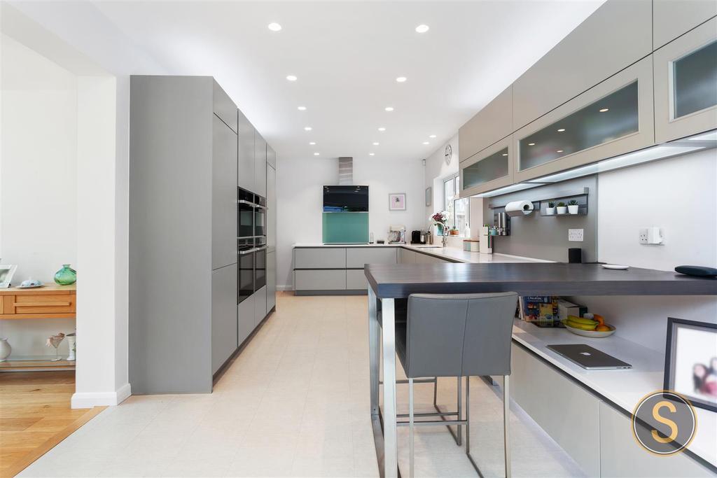260720216 STERB 20 Woodland Drive  WD17 3 BX 007 wm