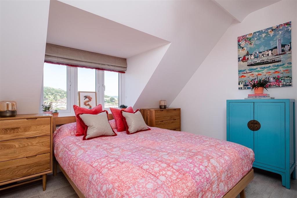 One Rotherfield House 070.jpg
