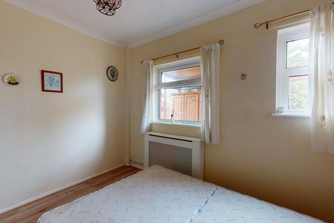 4 Coxes Avenue, Ramsgate, CT12 6SD