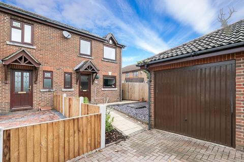 9 Green Close, Epping Green, Epping, CM16 6PS