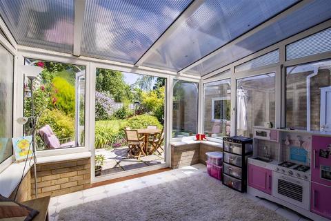 8 Meadowcroft, St Albans, AL1 1UD