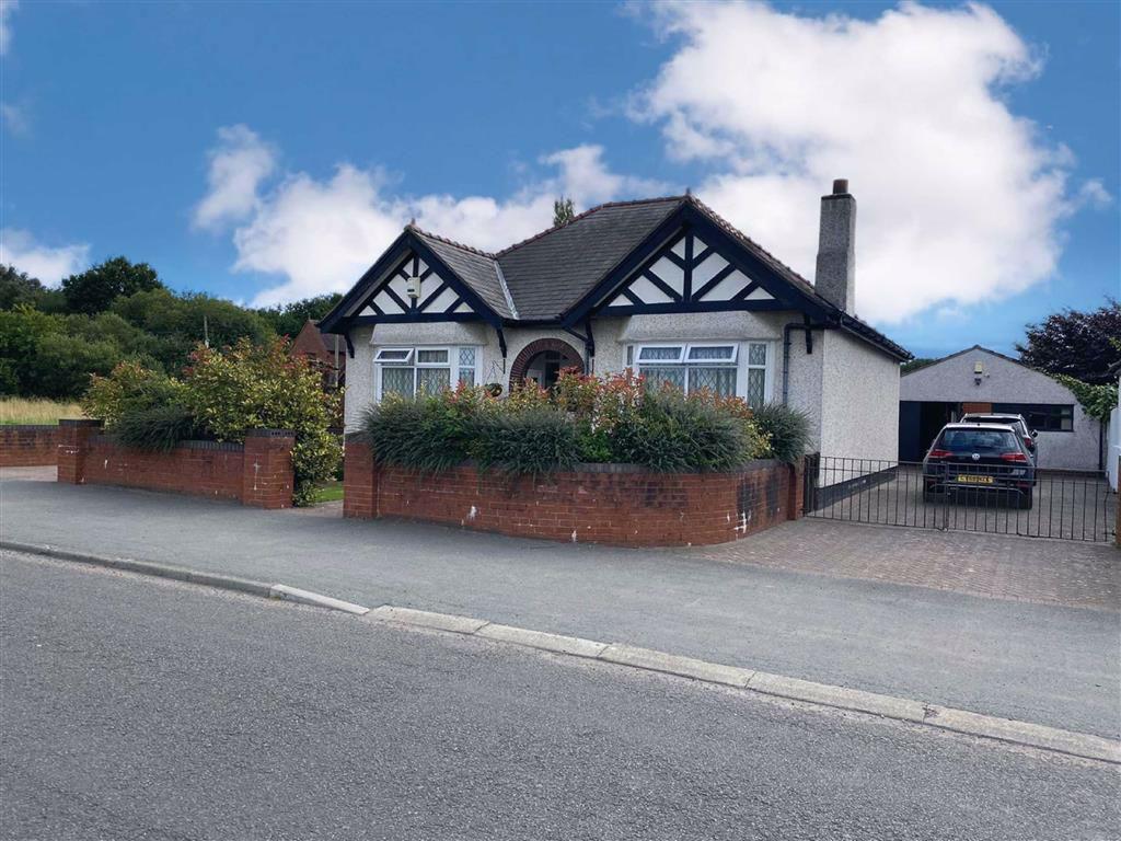 Alltami Road, Buckley, Flintshire 5 bed detached bungalow £440,000