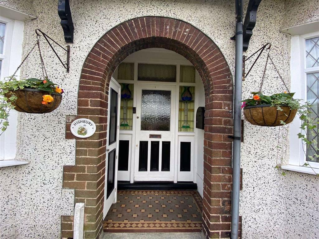 Alltami Road, Buckley, Flintshire 5 bed detached bungalow £440,000