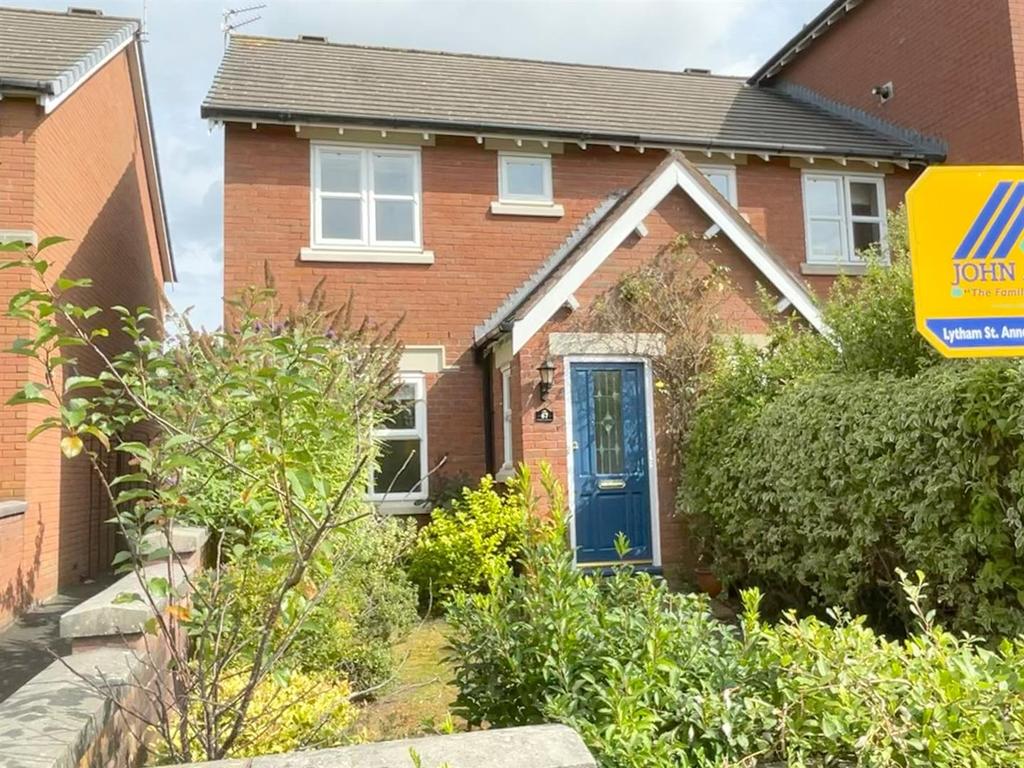 West Cliffe, Lytham 2 bed mews £215,000
