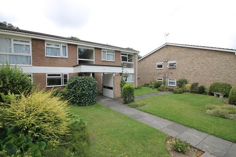 Flat 1, 19 Brambledown Road, Wallington, SM6 0TH