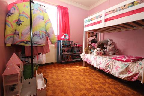 Flat 1, 19 Brambledown Road, Wallington, SM6 0TH