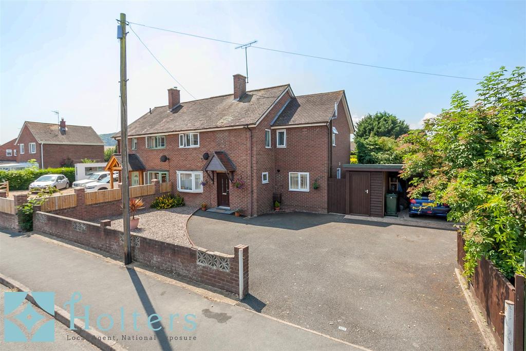 Brook Road, Craven Arms 4 bed semidetached house £270,000