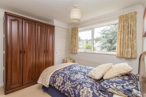 6 Dokkum Road, Crediton, EX17 3DJ