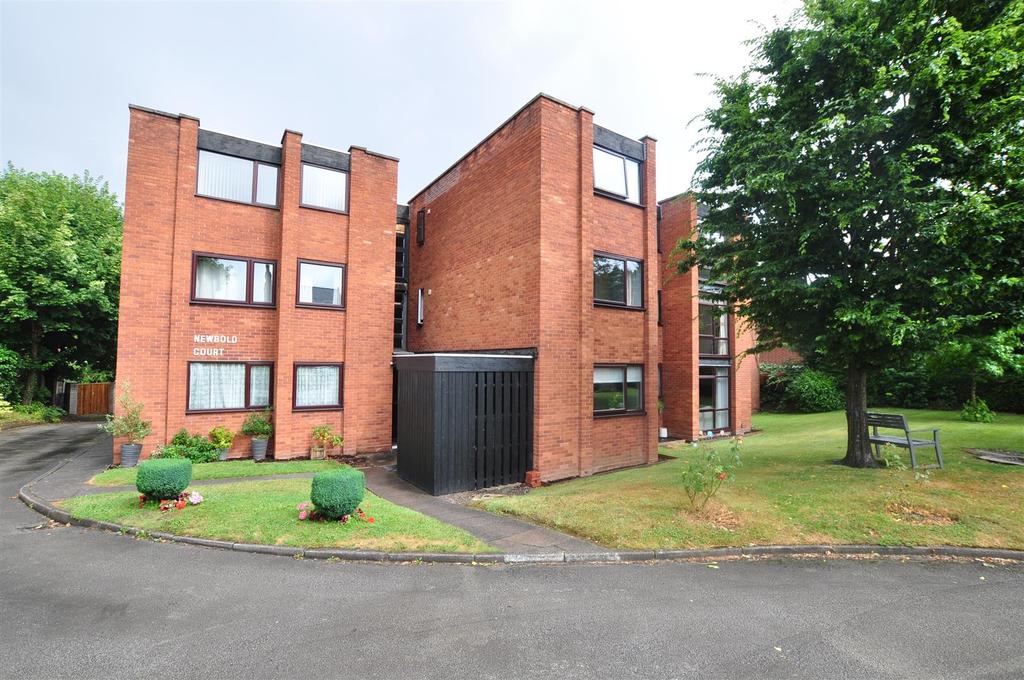 Blackberry Lane, Halesowen 2 bed flat £110,000