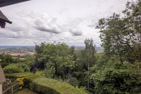 3 bedroom semi-detached house to rent, Laurel Bank , Wyche Road, Malvern, Worcestershire, WR14 4EF