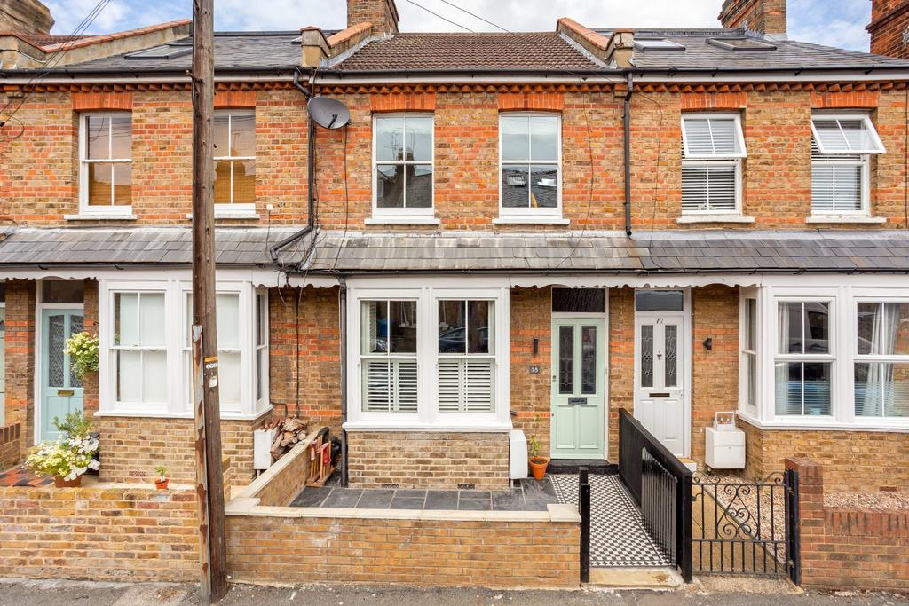 Victor Road, Windsor, Berkshire, SL4 2 bed terraced house £575,000