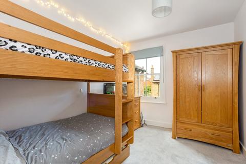 75 Victor Road, Windsor, SL4 3JS