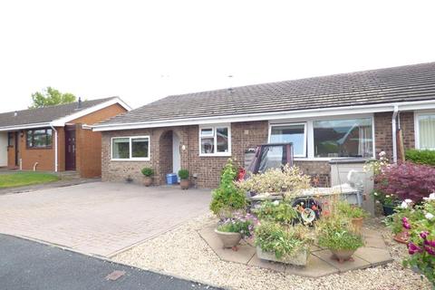 3 bedroom semi-detached bungalow for sale - The Beeches, Ryall, Nr Upton upon Severn , Worcestershire, WR8 0QF