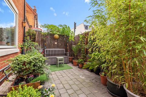 Flat 1a, 1 Abbey Road, London, SW19 2LZ