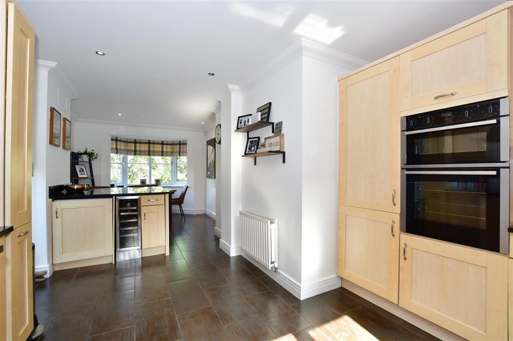 Kitchen / Breakfast Room