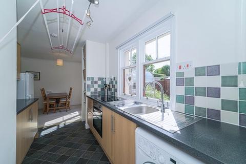 2 Queens Road, Comrie, Crieff, PH6 2EF
