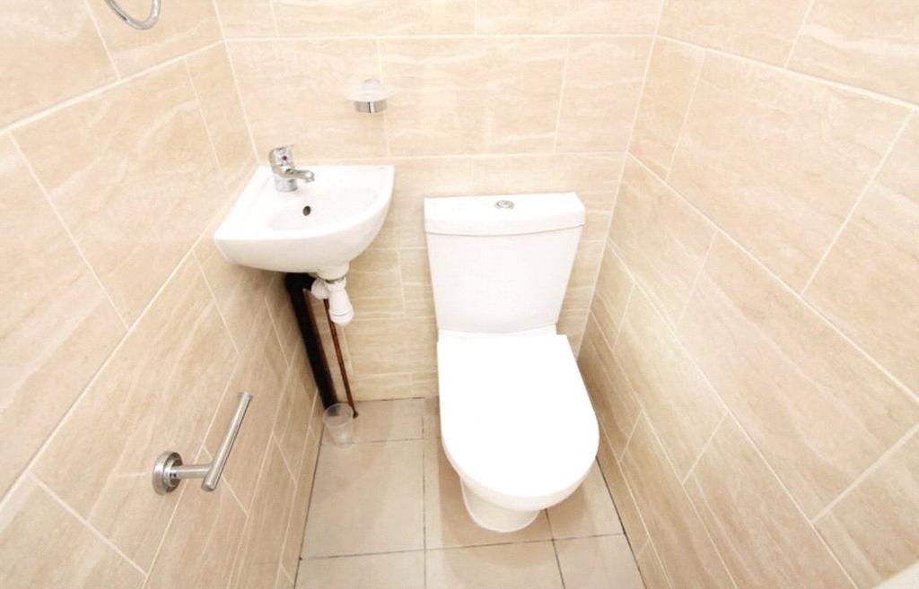 Cornwall Avenue, Southall, UB1 2 bed apartment £1,500 pcm (£346 pw)
