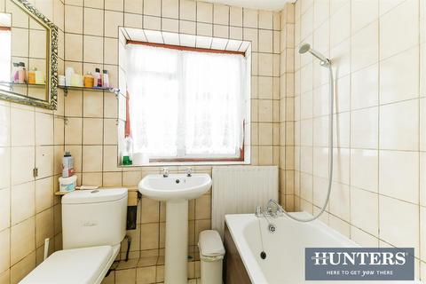 51 Boscombe Road, Worcester Park, KT4 8PJ