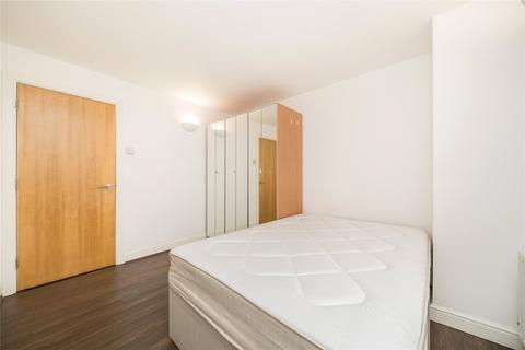 2 bedroom flat to rent, West Point, 3 Grenade Street, London, E14