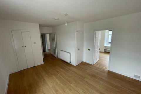 3 bedroom flat to rent, Alton Street, West Kilbride, North Ayrshire, KA23