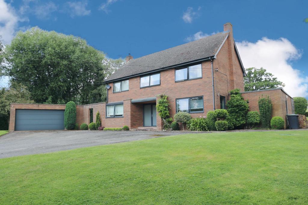 Wood Bevington, Alcester, B49 4 bed detached house £750,000
